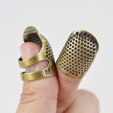 [일반우편배송] 황동 손가락 골무 바느질 수공예 가죽공예, 사이즈M, 1개