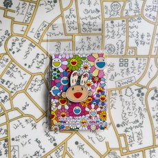村上隆 Kaikai Kiki 藝術花朵徽章別針 多款造型, 1個, 徽章_Kaikai "Bah!"