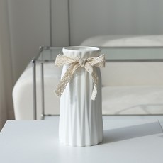 Haru Gonggan 牛奶陶瓷, 白色