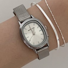 [수앤수][고퀄] 메탈릭 실버 라운드 스퀘어 손목 시계 (25W002)