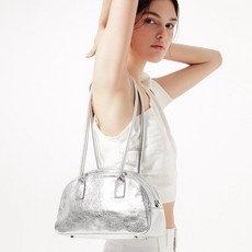 국내 정품 조셉앤스테이시 OZ Half Moon Bowling Bag Silver (0JSO1SH40202F)