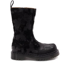 닥터마틴 레제나 엠보스 레더 부츠
