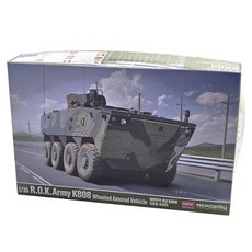 1/35 대한민국 육군 K808 차륜형 장갑차 (13569), 1개
