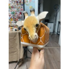 椴木 長頸鹿抽紙盒, 如圖所示, 1個