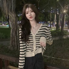 Toonies 여성 스트라이프 브이넥 긴 소매 가디건