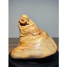 太行崖柏 彌勒佛, 如圖所示, 1個