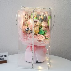 【台灣出貨】公仔花束 蠟筆小新周邊 蠟筆小新花束 生日禮物 閨蜜同學 玩偶花束 卡通花束 交換禮物 永生花花束, 6隻小新粉色蛋糕盒 含手提袋燈串