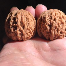 鐵核桃老樹野生麻核桃麥穗獅子頭手把件精品文玩核桃官帽擺件，古玩收藏送禮佳品, 1個, 38-39一對