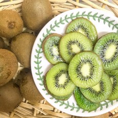 국산 참다래/키위(경남 고성) 5kg 송천참다래마을 농장직영 농부판매 산지직송, 5kg(그린), 60과(개수) 전후 - 중