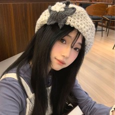 2025秋冬新款 秋冬ins針織花朵貝雷帽女文藝風套頭畵家帽子複古拚色保暖毛綫帽 P