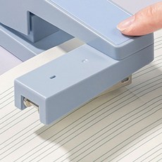 편한생활연구소 360도 회전형 스테이플러, 1개, 블루