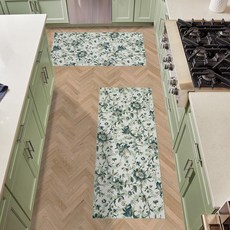 Laura Ashley Blue Aure 꽃무늬 세탁기 세탁 가능 및 미끄럼 방지 2피스 세트 - 66cm x 114.3cm(26인치 x 45인치) 액센트 러그 및 66cm x, 베이지 에디타 가든 플로럴