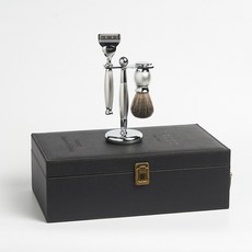 FREED 阿提米絲 一週年限量紀念款刮鬍刀禮盒四件組, 1套, 不需要刻字