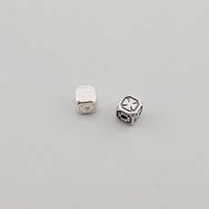비즈톡 [SVP-13-06]순은펜던트 실버925 사각십자가통과형 6x6mm (내경1.6mm)
