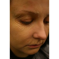 防曬屋 皺紋膠WRINKLE LATEX，老人妝皮膚皺紋化妝，奈米顆粒，薄透服貼，不起毛屑, 1個, 皺紋膠30CC