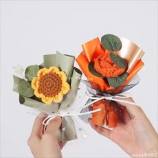 小確幸 迷你針織玫瑰永生花 鬱金香仿真花 成品裝飾擺件女友閨蜜生日伴手禮 畢業花束 迷你花束 畢業禮物 婚禮小物, 針織*粉玫瑰,花束+夾子香片, 1個