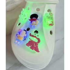 [윈썸] LED 야광 불빛 까까머리 신짱 초코비 못말리는 친구들 캐릭터 신발꾸미기 신꾸 실내화 (5P)