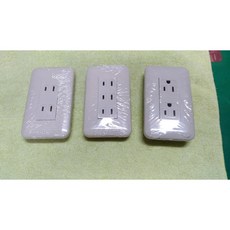台製品 連體雙插座 連體三插座 連體接地雙插座, 1個