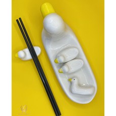 鴨子筷架 一大四小 陶瓷筷架 餐桌擺飾 廚房裝飾 入厝禮 婚禮小物, 1個
