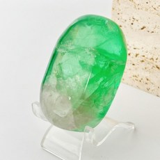 мσσи_нασ ᙏ̤̫͚ 黑90螢石手把件 超透帶多彩虹光 平衡脈輪 紫螢石綠螢石透明螢石, 1個