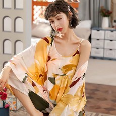 투에스벅 나염플라워 로브잠옷 3종세트 로브+캐미솔+팬츠