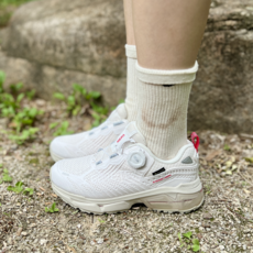 네파 HFWC 하이플로우 여성 트레킹화 보아 고어텍스 방수 등산화 워킹화 트래킹화 아이보리