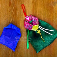 전통 벽걸이 향주머니 한복 녹색치마 수공예 인테리어 소품 외국인 선물용, 포장서비스없음