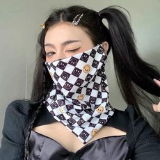 優選 出行防曬神器冰絲防曬面罩掛耳透氣機車女面巾遮脖子騎電動車面紗 副廠商品, 笑臉棋盤黑白, 1個