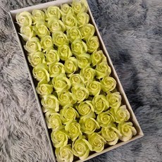 情人節三層仿真香皂玫瑰花禮盒：DIY花束材料包，2.5萬人好評，多層次設計，打造獨特浪漫。, 淺黃色一盒/50朵, 1個