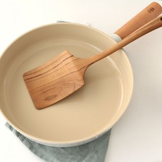 꿈꾸는 키친 티크우드 와이드 뒤집개, 1개, 내추럴