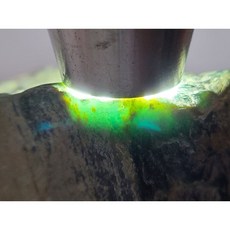 危料瓜地馬拉翡翠原石 脫砂冰種七彩料 434克賭石牌子戒面, 1個