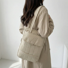 살랑소담점 생활방수 노트북 파우치 가방 크로스백 15인치 경량 수납 심플 디자인 남녀공용 3컬러, 크림화이트