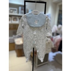 [압소바] 봄 40% /간절기에 입기 좋은 얇은 두께감의 우주복 /어디에나 사용 가능한 턱받이가 세트로 /75사이즈부터 발 뚫린 디자인*포레우주복*