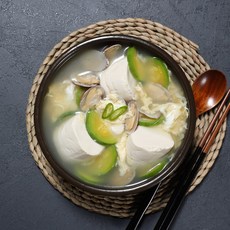 [반찬가게 찬장] 순한바지락순두부탕 수제반찬 집밥 반찬 배달 맛집, 800g, 1개