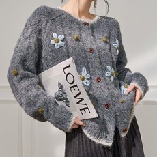 플라워 자수 포인트 니트 가디건 여성 부클 러블리 기본 의류