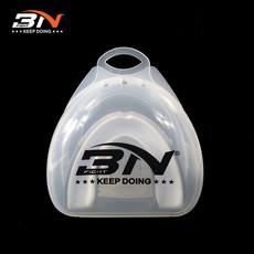 BN護齒 無毒安全運動護齒、護牙套，內置呼吸孔，附原廠收納盒，進口材質, 1個, 白色（L成人）