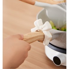 블리스키미 리본 실리콘 국자 받침대 조리도구 거치대 냄비 넘침 방지 집게, 2개, 베이지