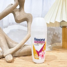 蕊娜 Rexona 制汗爽身噴霧 135ml 止汗噴霧 長效制汗 清新花香, 1個, 制汗爽身『香體露』透亮櫻花45ml-黃