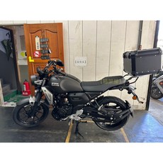 YAMAHA FZX 150 貨架 鐵板型漢堡架 途者 50黑鋁箱, 1個