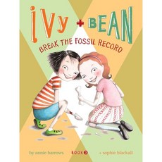 Ivy + Bean Book 3 : Break the Fossil Record REISSUED Paperback, ChronicleBooks