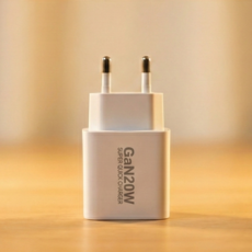 초고속 멀티 충전기 국산 아이홈 Gan65W 30W 20W C타입 2포트 PD PPS 60W블레이디드충전케이블 난연PVC커버 단선방지탭포함, 1세트, 화이트 20W