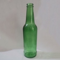 逼真道具酒瓶 砸頭糖酒瓶 電影影視製作 惡作劇整蠱嚇人解壓玩具禮物 仿真玻璃影視酒瓶, 1個青島330ml, 1個