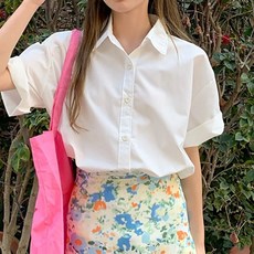 데일리 여름 시원한 반팔 셔츠 블라우스 데일리룩 남방 착용감 캐주얼 디자인 루즈핏 여성