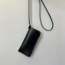 어뮤즈 인조가죽 걸이형 안경 파우치