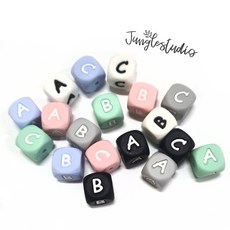 [정글스튜디오] 실리콘 알파벳 6컬러 쪽쪽이클립 만들기재료 DIY 실리콘 비즈 구슬 원형볼 다각볼 마크라메 재료 DIY, L, 민트