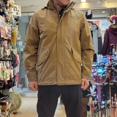 GORE-TEX 2L 防風防水透氣風衣外套
