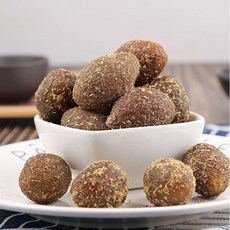 本素嘉語旂艦店 無乾燥劑罐裝 九製甘草橄欖幹 潮汕特產 橄欖果脯 零食 痠甜果幹, 1個, 【精品罐裝】100送100共200 克