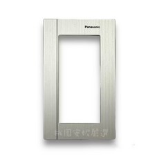 Panasonic 國際牌 GLATIMA系列 埋入式螢光 直式蓋板（附發票, 1個, 銀色,一切