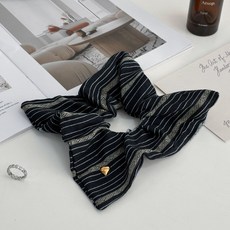 Fee 慵懶復古方型條紋愛心金標大腸髮圈 髮飾 時尚配件