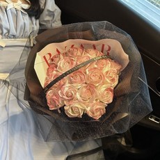 秋冬新款碎冰藍玫瑰花束黑騎士玫瑰花聖誕節禮物香皂花成品送女友送男友, 19朵復古紅+浪漫燈串, 1個